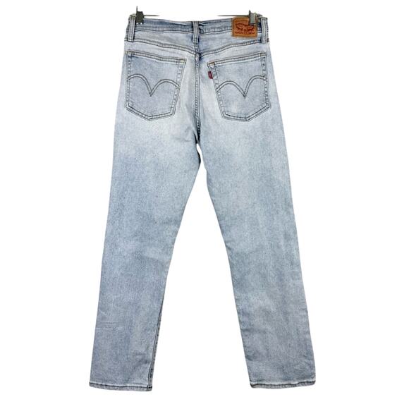 Levi's Women's Wedgie Straight Fit Distressed Knee Jeans Light Wash Size 30 - Picture 10 of 15